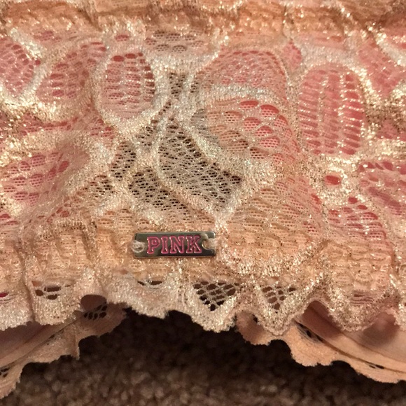 Pink VS bra - Picture 3 of 5